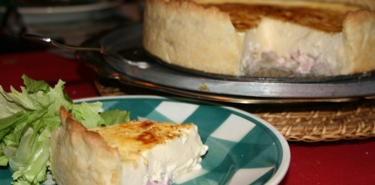 LA QUICHE LORRAINE COMME A LA MAISON